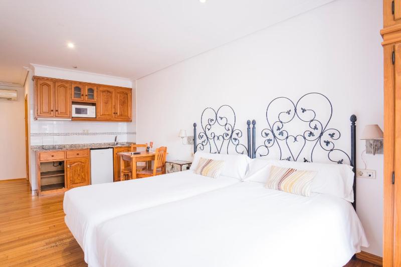 Family Quadruple Apartment image 3