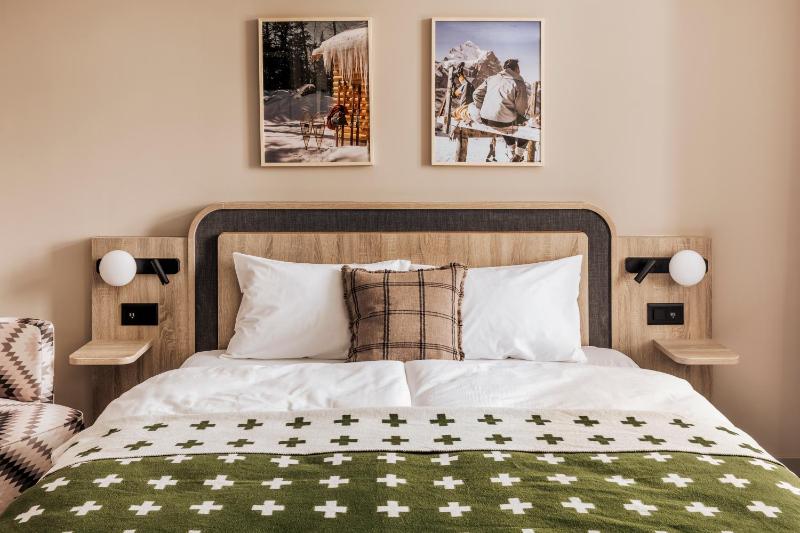 Comfy Double with Balcony image 1
