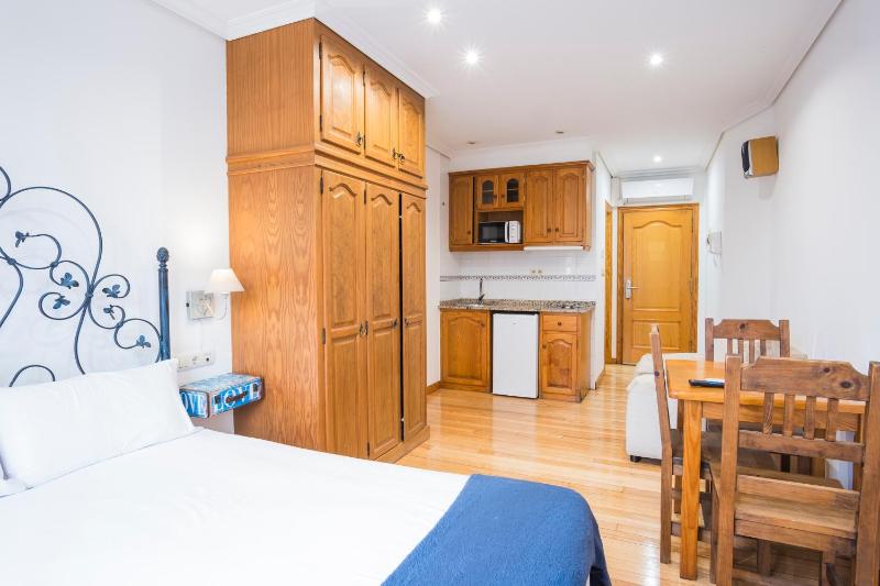 Standard Double Studio image 1