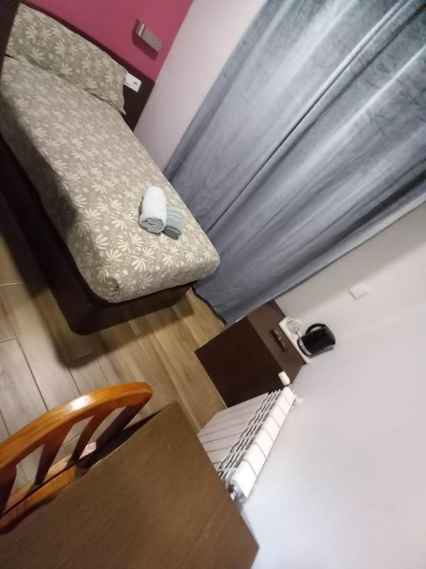 Single Room image 1