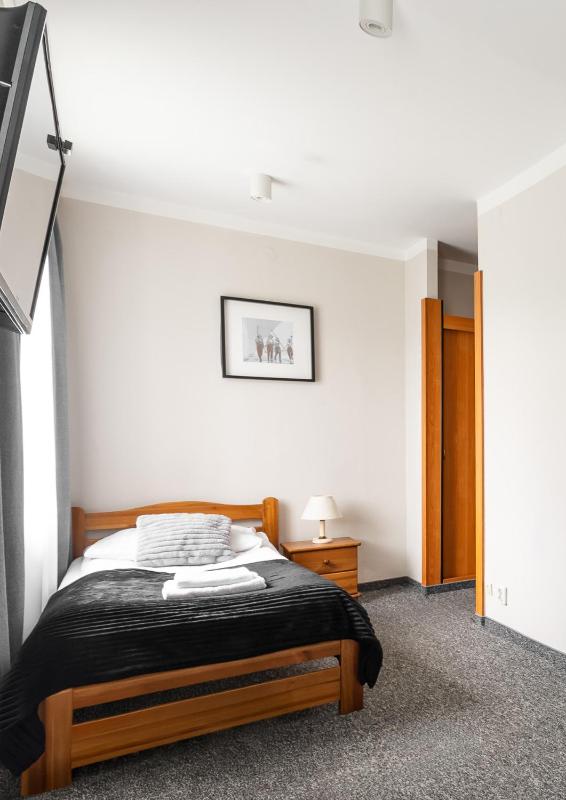 Single Room image 4