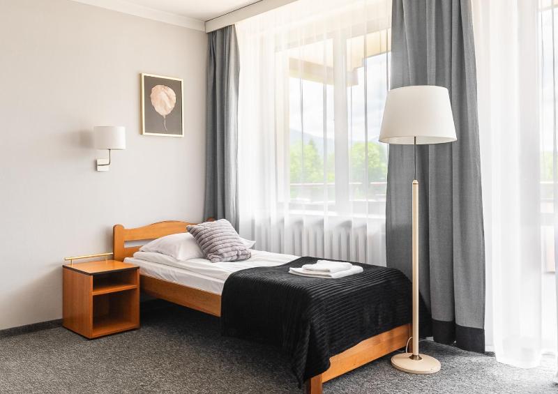 Single Room image 3