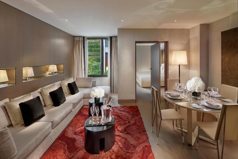 Couture Suite image 2