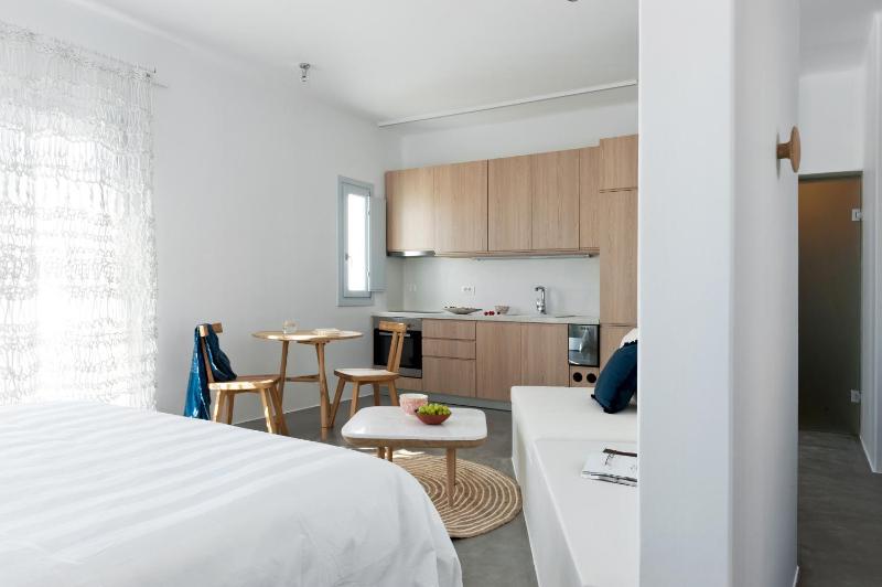 Herb Suite with Outdoor Plunge Pool image 3