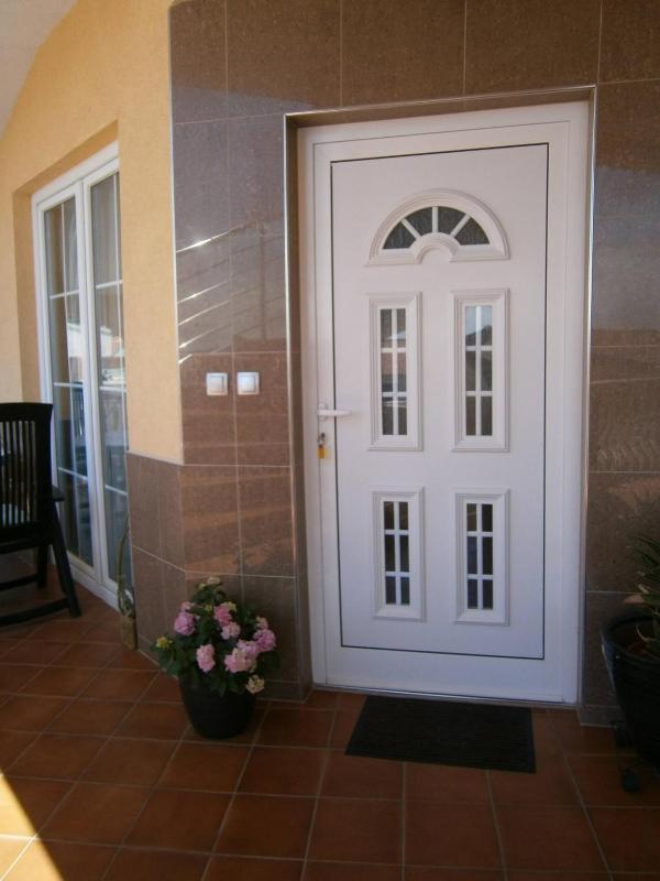 Beautiful holiday apartment Sanela for relaxed vacation - image 10