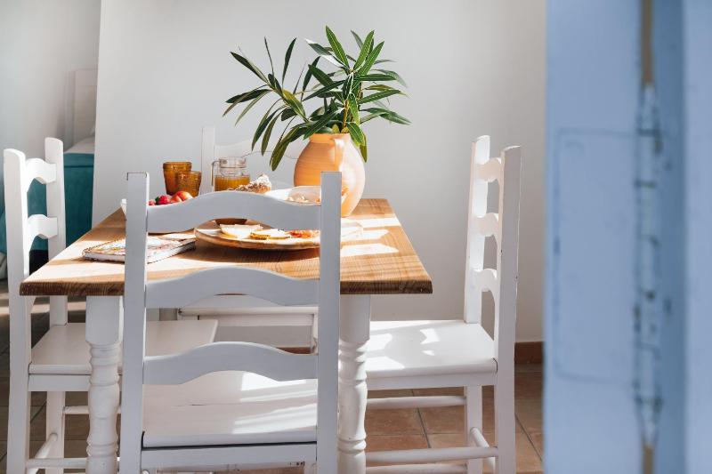 Two-Bedroom Apartment with Terrace image 2