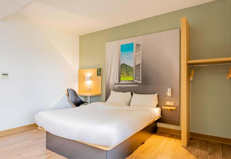 Double Room - Disability Access image 1