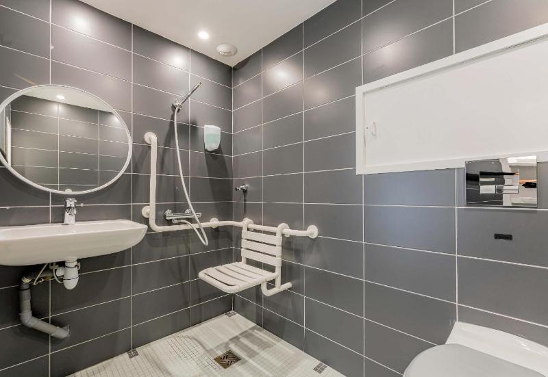 Double Room - Disability Access image 4