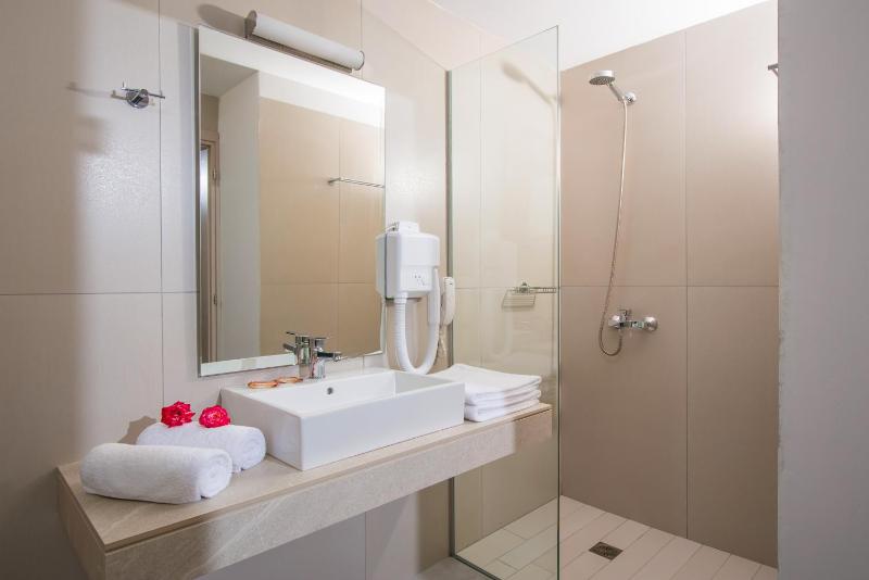 Superior Double Room image 2