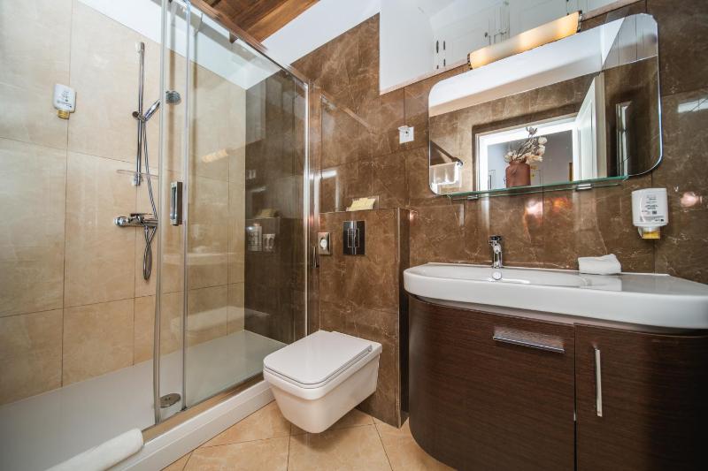 Superior Studio image 4