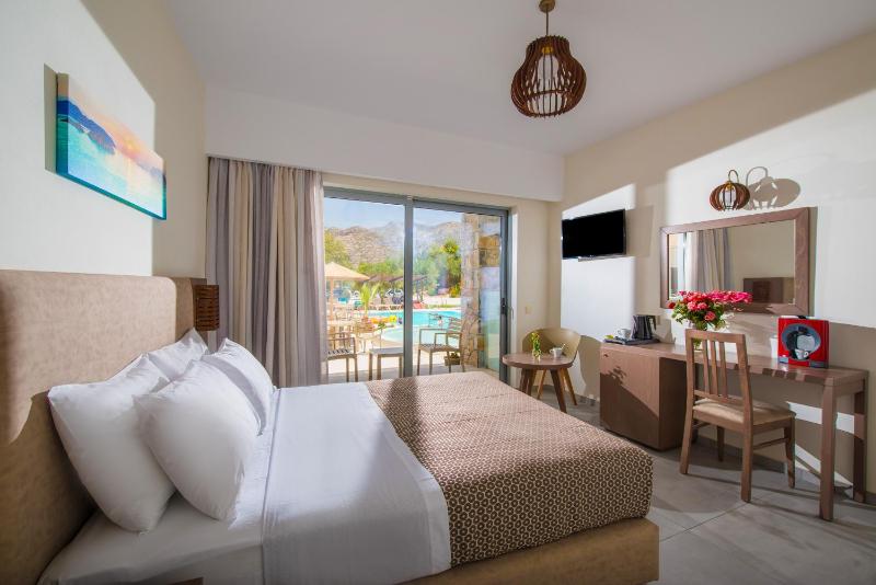 Superior Double Room image 1