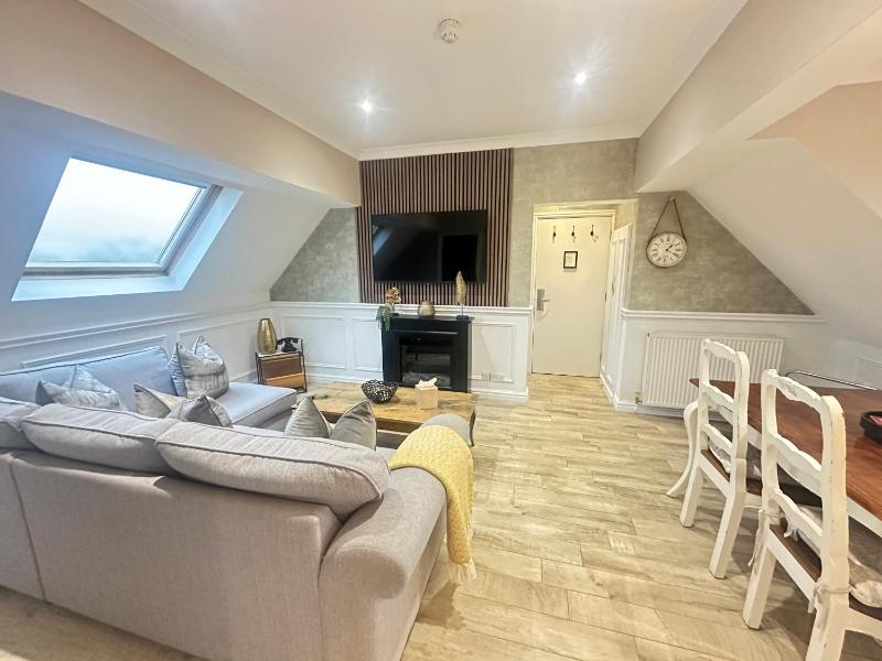 Superior Suite image 1