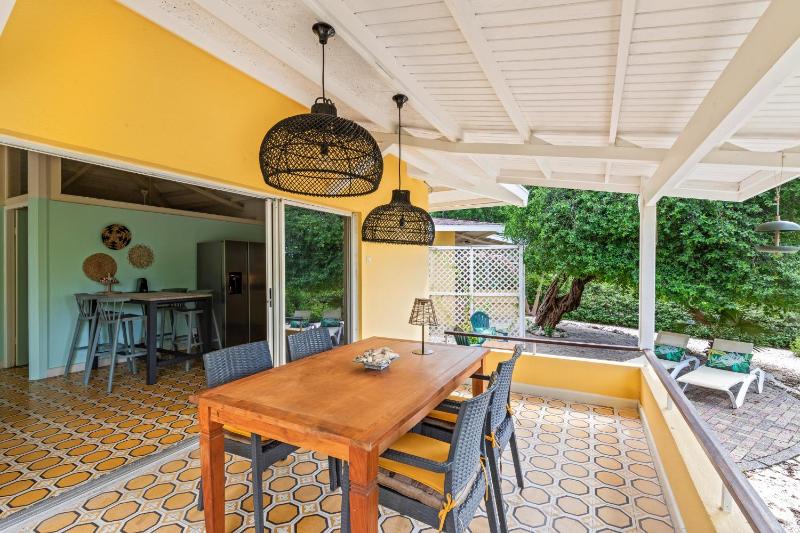 Bungalow Bossa Nova - image 25