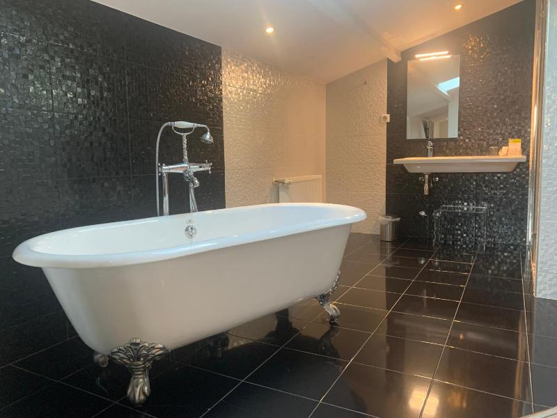 Junior Suite image 2