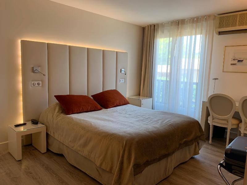  Standard Double  Room image 3