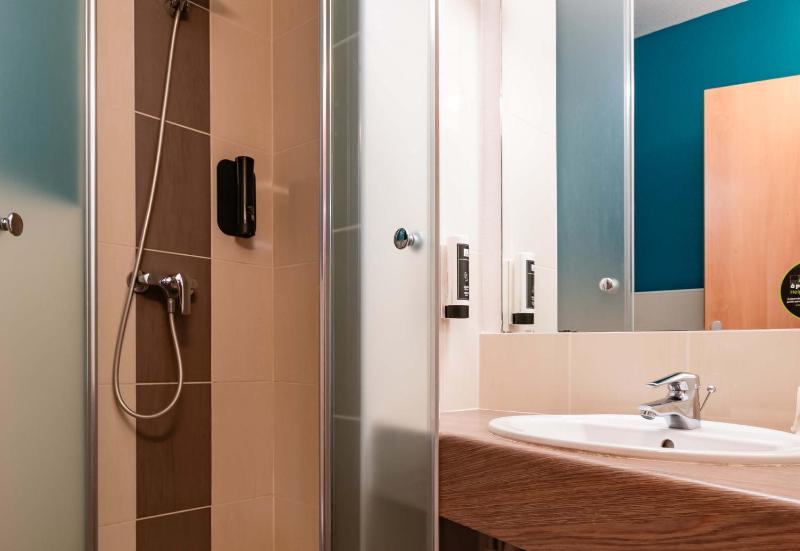 Triple Room image 4
