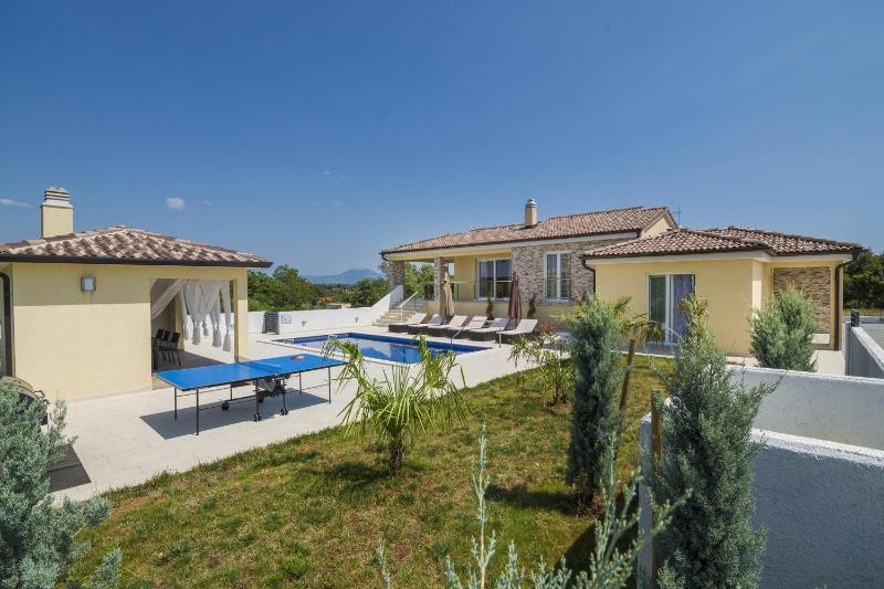 Villa Land - image 28