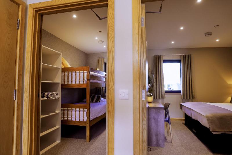 Standard Three-Bedroom Apartment image 2