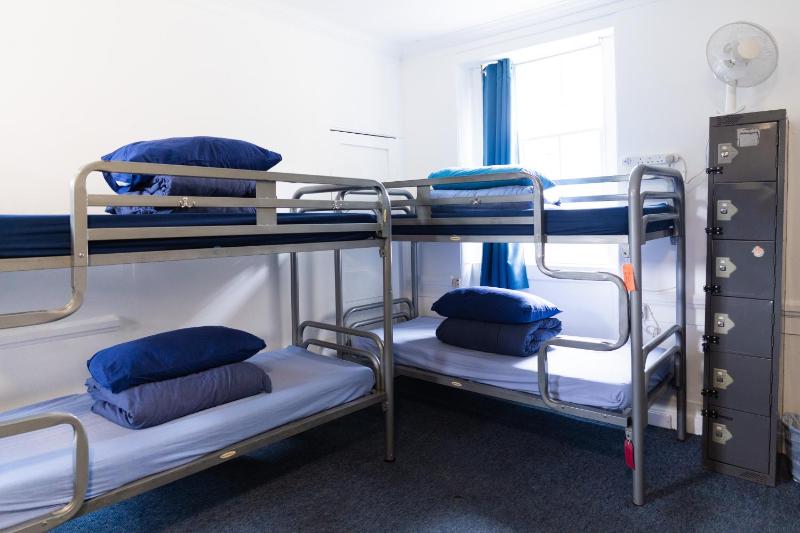 Bed in 10-Bed Mixed Dormitory Room image 4