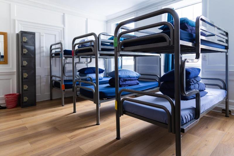 Bed in 12-Bed Mixed Dormitory Room image 4