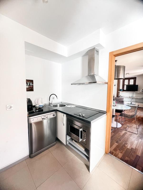 One-Bedroom Attic Apartment (2-4 Adults) image 3