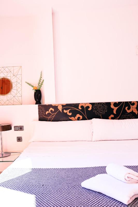 One-Bedroom Apartment image 3
