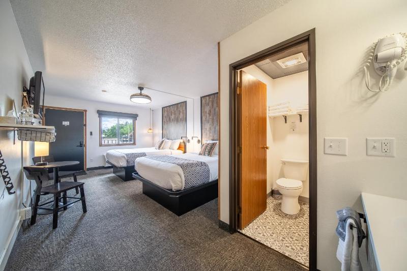 Family Room with Bathroom image 4