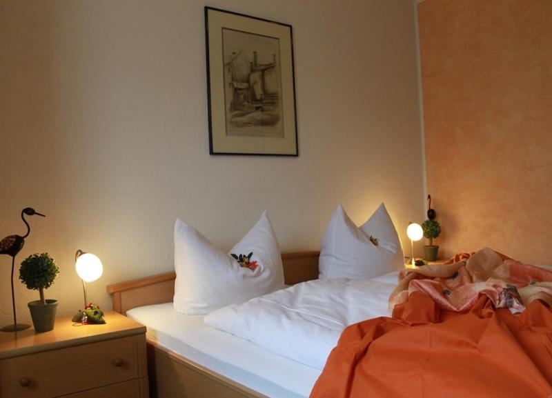 Double Room image 2