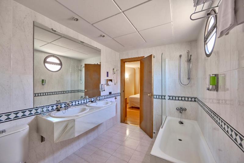 Single Room image 1