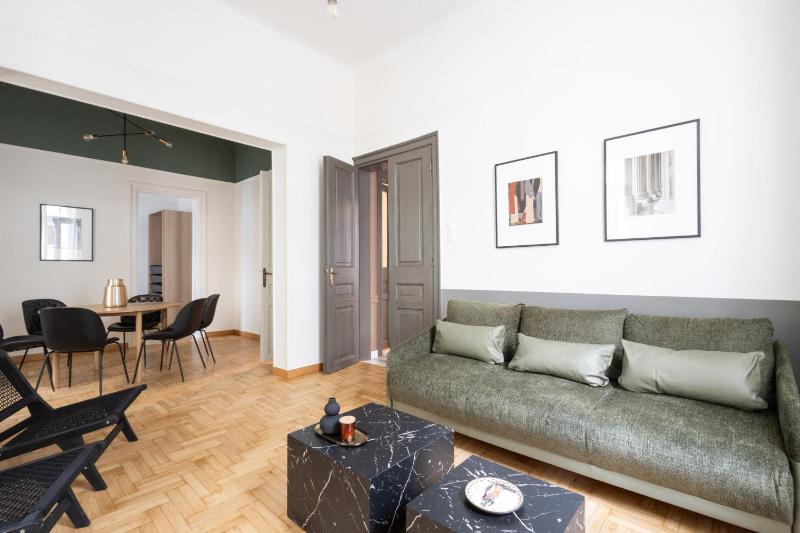 Vintage Acropolis Retreat Charming 3-Bdrm in Koukaki - image 15