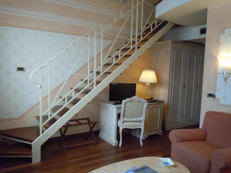 Suite with Sea View image 3