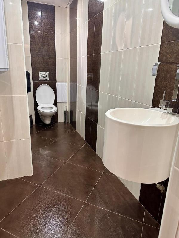 Deluxe Family Room image 2