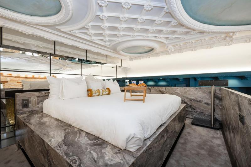 ChezmoiHomes Granada Gallery Loft - image 15