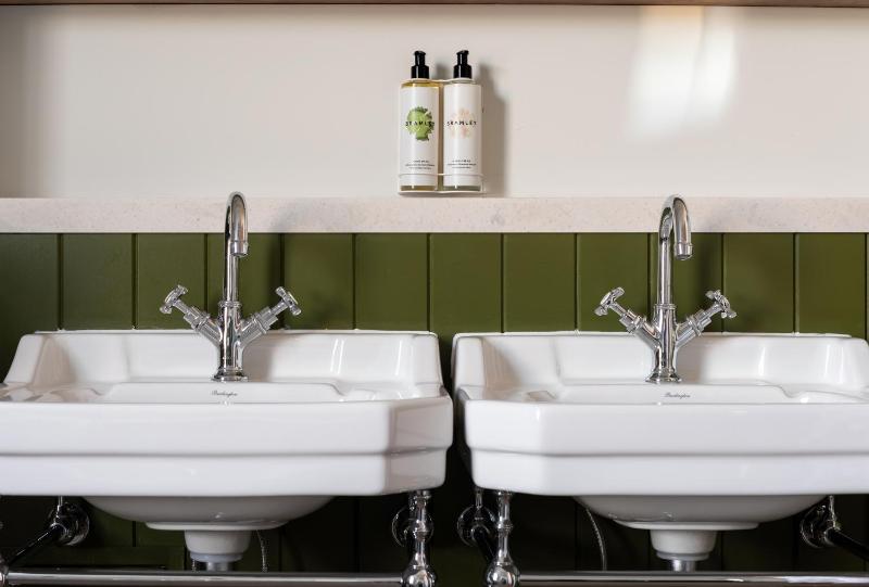 Junior Suite image 2