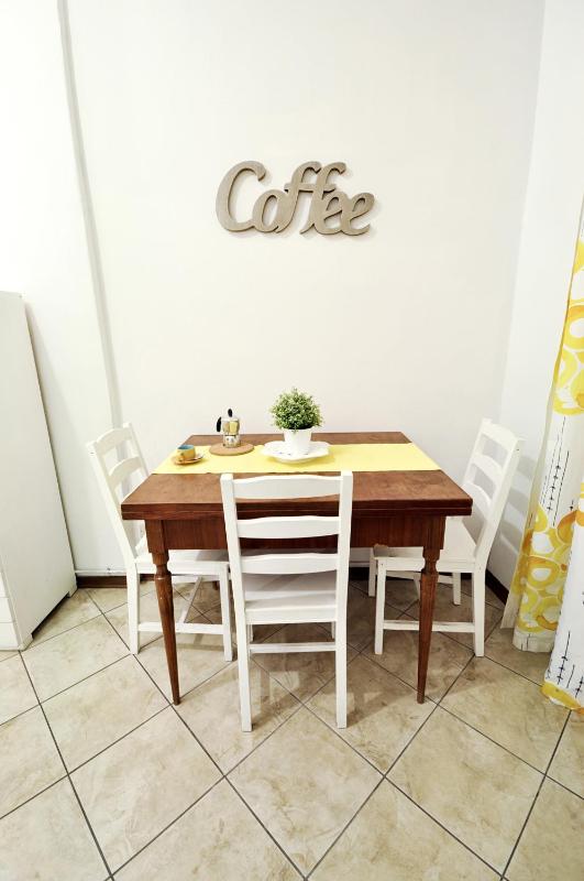 One-Bedroom Apartment image 3