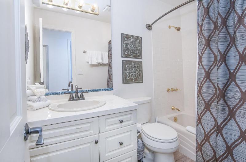 5025 Main Gore Place Condo - image 18