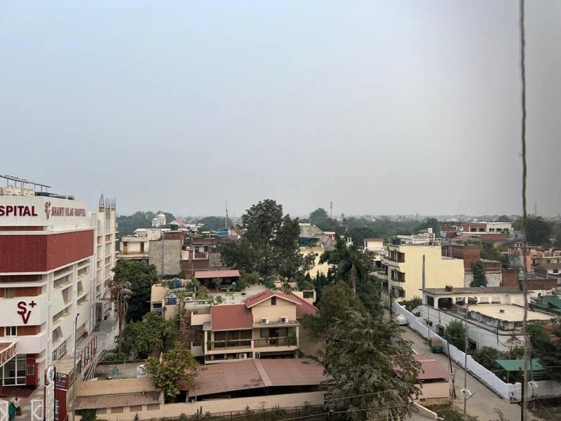 Grand Ganga Room 1 near Sangam - image 2