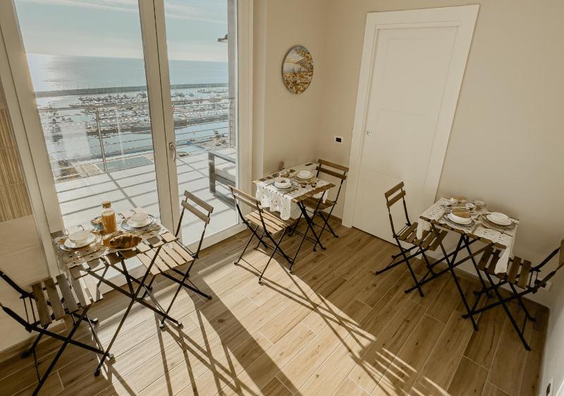 B&B Lilibeth Luxury Suites - Marina D'Arechi - image 38