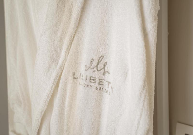 B&B Lilibeth Luxury Suites - Marina D'Arechi - image 41