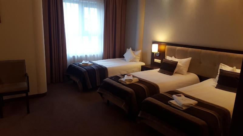 Superior Double Room image 3