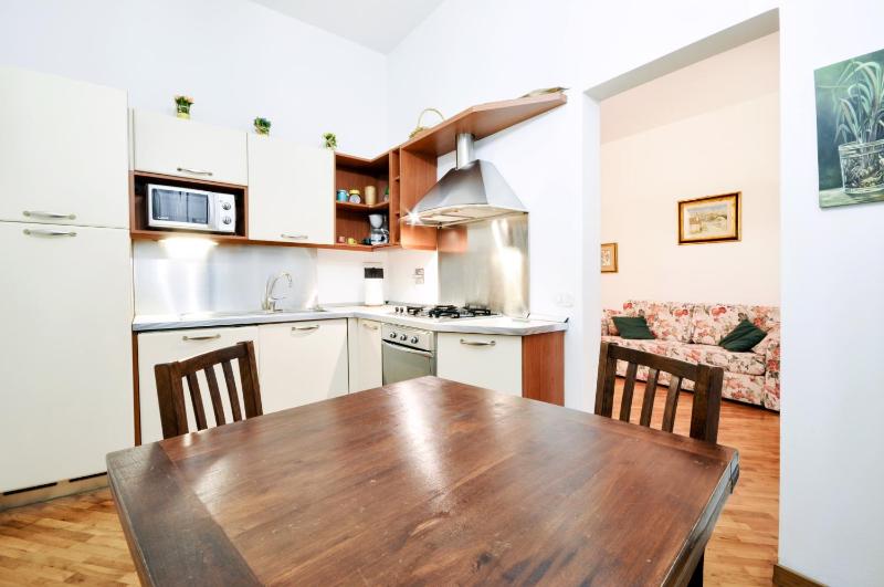 One-Bedroom Apartment image 3