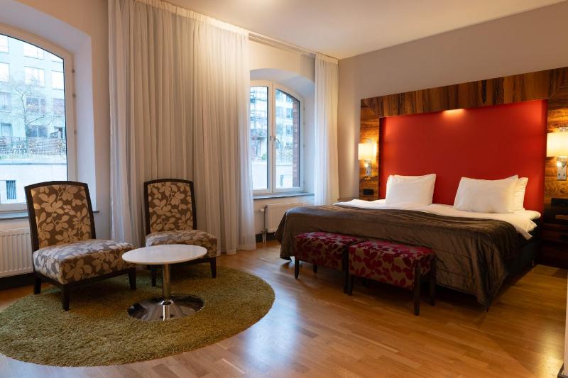 Deluxe Double Room - Spa Not Included image 3