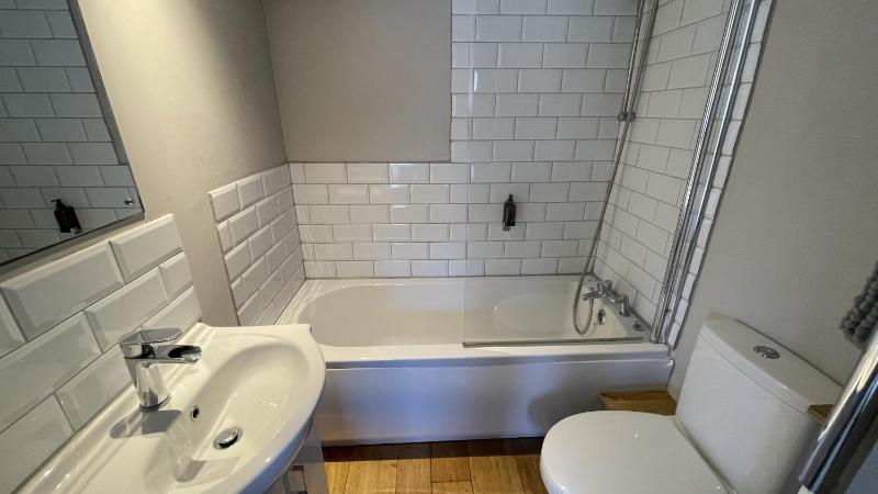 Stylish Loft Apartment - Sleeps 4 image 4