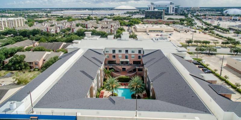 Gorgeous Furnished Apartments near Texas Medical Center & NRG Stadium - image 6