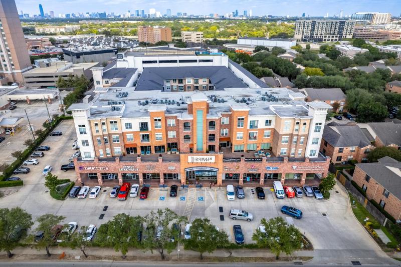 Gorgeous Furnished Apartments near Texas Medical Center & NRG Stadium - image 35