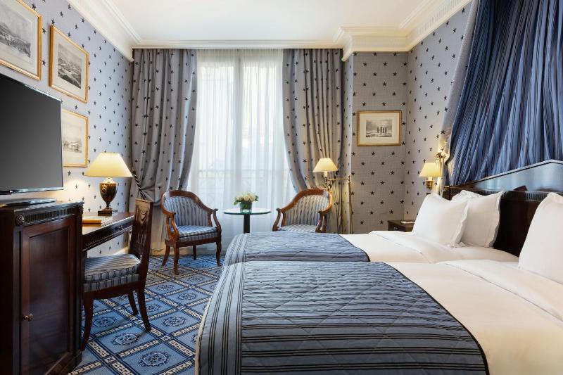 Junior Twin Suite image 2
