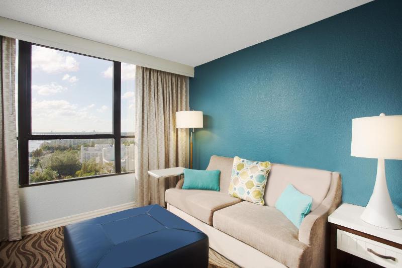 King Room with Lake View image 2
