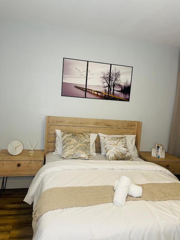 Windhoek Cozy stay - image 11