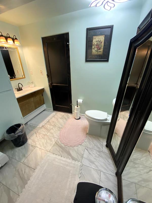 Double or Twin Room image 3