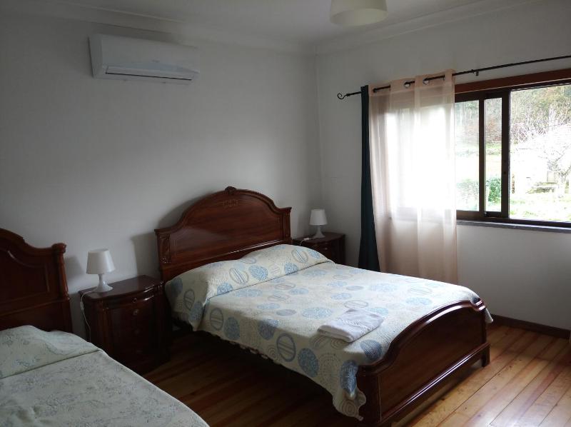 Deluxe Double Room (1 adult + 2 children) image 2